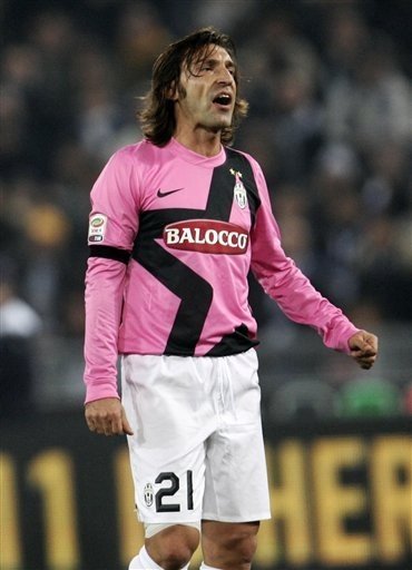 羽毛球：国羽全队备战全英赛