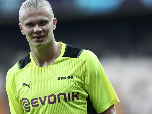 [图]泽卡两球卡多索梅开二度 河南主场战平山东