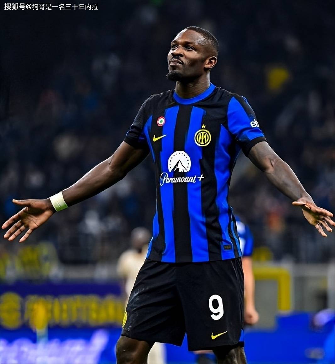 福布斯25年NBA球员收入排名！三人破亿，库里打破詹姆斯统治登顶