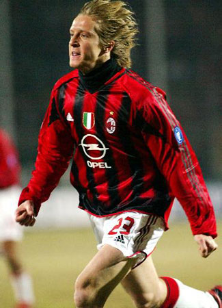 中国男篮强化对抗训练