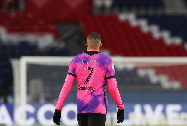 山东蜜獾81比95负安徽 赛季首败无缘两连胜