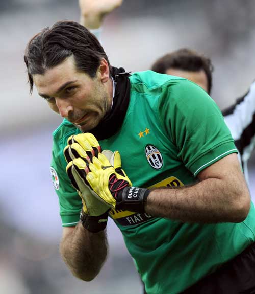 火箭终结3连败！杜兰特两记暴扣杀死比赛，申京轰23+11，小贾回暖