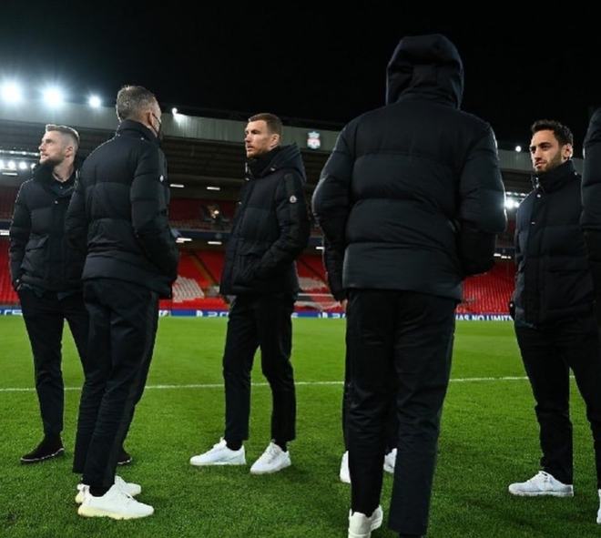 Csgo：PGL禁止了使用武器后仍能出售的“机制”