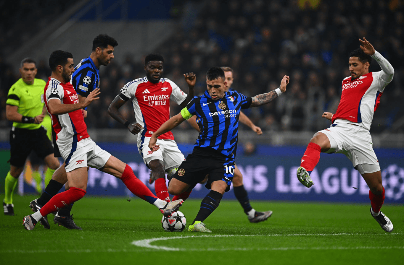 电竞产业投资报告显示市场持续增长