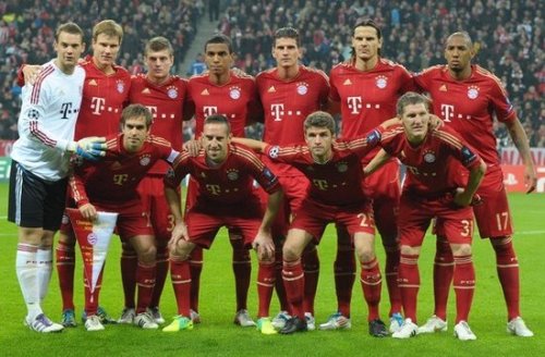 电竞+美食+二次元！首届永盛里电竞嘉年华正在进行中，今晚还能冲！