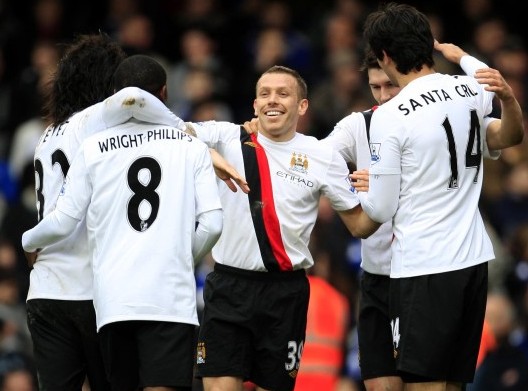 Steam正版移植《英勇之地》手游今日全平台公测